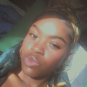 Meet your Posher, Juilieanna